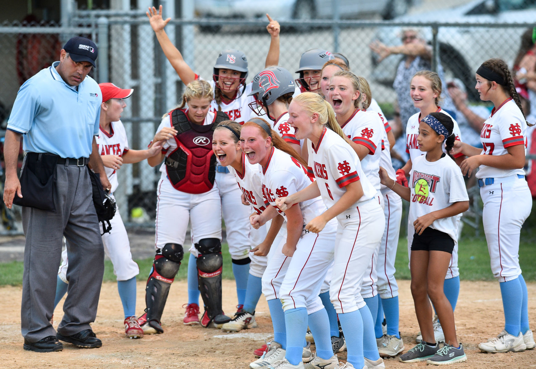 071619-qct-spt-regional-softball-068a.jpg